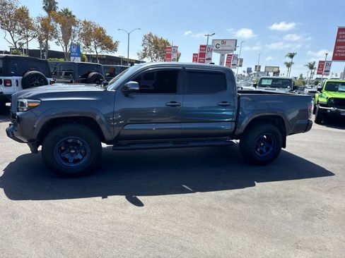 Used 2021 Toyota Tacoma TRD Sport w/ TRD Premium Sport Package RWD image 20