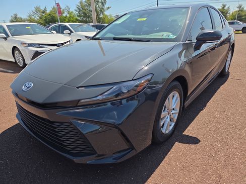 Certified 2025 Toyota Camry LE FWD image 7
