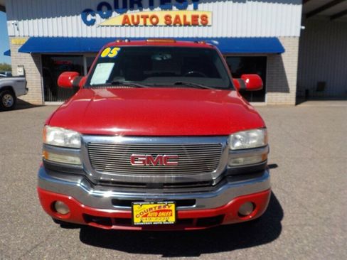 Used 2005 GMC Sierra 3500 SLE w/ Heavy-Duty Power Package image 15