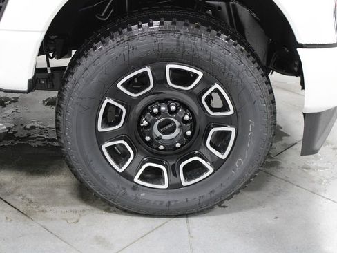 New 2026 Ford F250 Platinum image 15