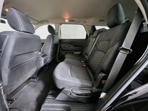 Used 2025 Nissan Pathfinder SV AWD/4WD image 27