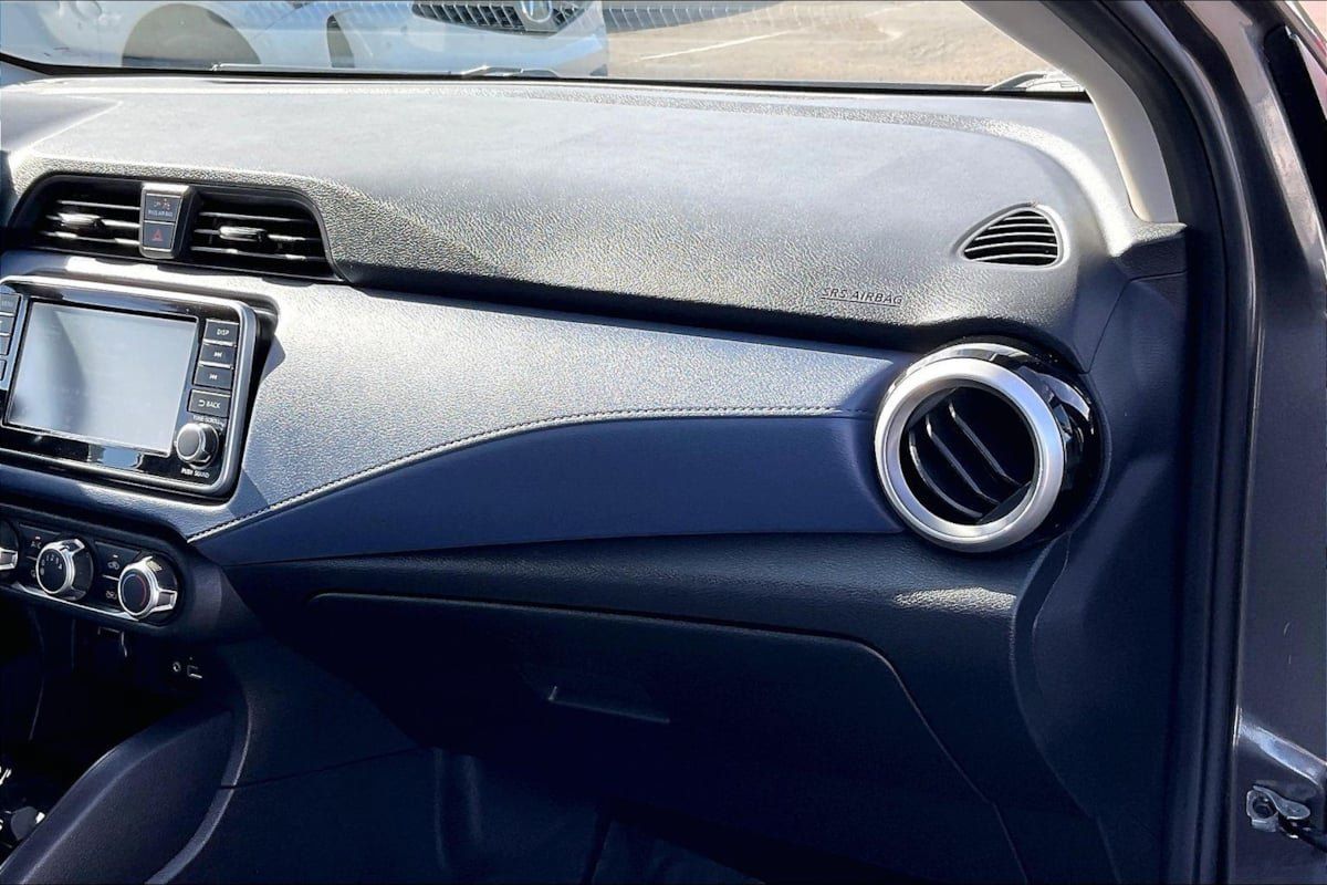 Used 2024 Nissan Versa SV FWD image 14