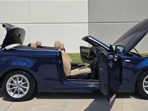 Used 2011 BMW 128i Convertible RWD image 16