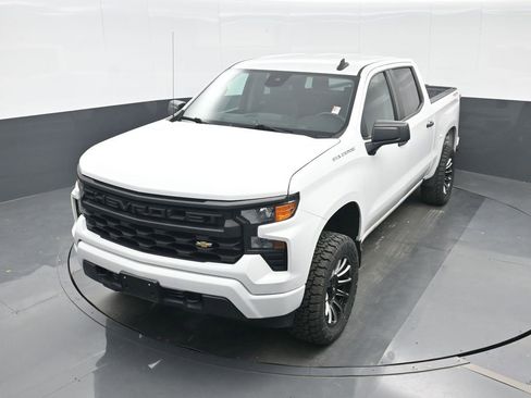 Used 2022 Chevrolet Silverado 1500 Custom image 16