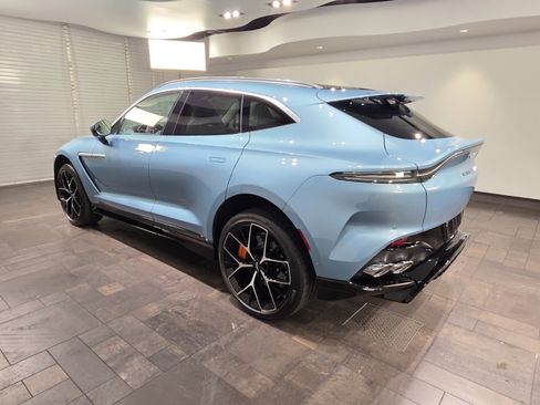 New 2026 Aston Martin DBX 707 image 2