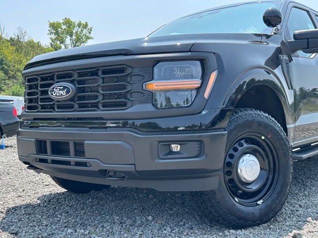 New 2026 Ford F150 4x4 Crew Cab Police Responder image 32
