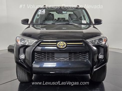 Used 2024 Toyota 4Runner SR5 Premium AWD/4WD image 8