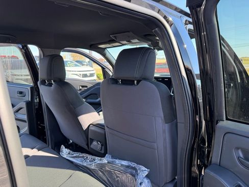 New 2026 Nissan Frontier SV image 19