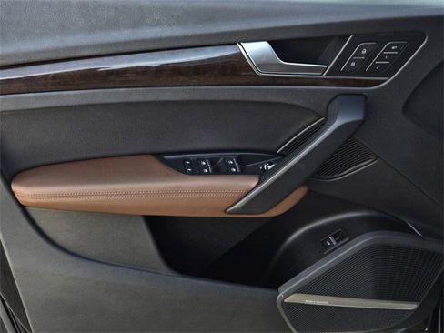 Used 2019 Audi Q5 2.0T Premium Plus w/ Premium Plus Package image 20