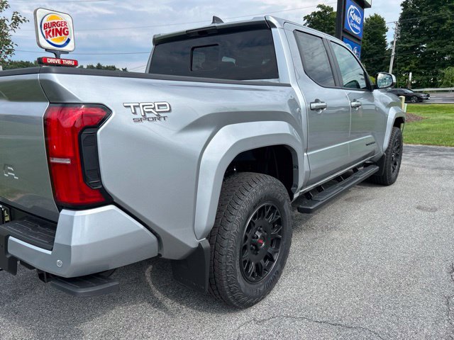 New 2026 Toyota Tacoma TRD Sport w/ TRD Sport Upgrade Package AWD/4WD image 3