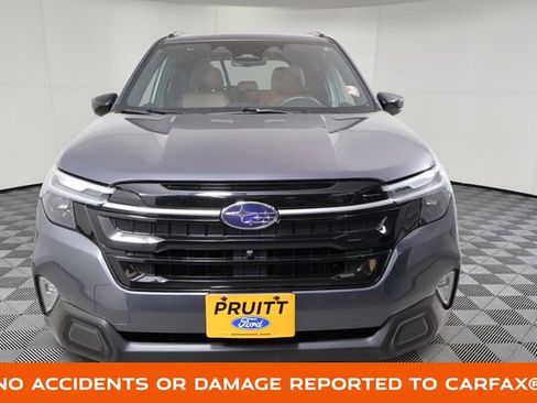 Used 2025 Subaru Forester Touring image 3