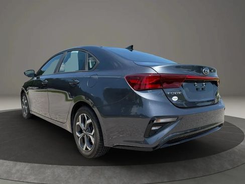 Used 2020 Kia Forte LXS FWD image 3
