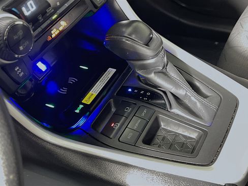 Used 2024 Toyota RAV4 XLE w/ Convenience Package image 24