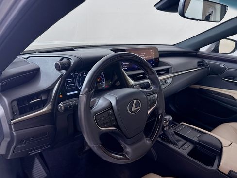 Used 2019 Lexus ES 350 Luxury image 9