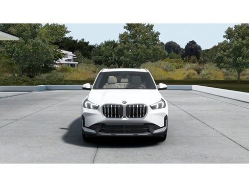 New 2026 BMW X1 xDrive28i w/ Convenience Package AWD/4WD image 3