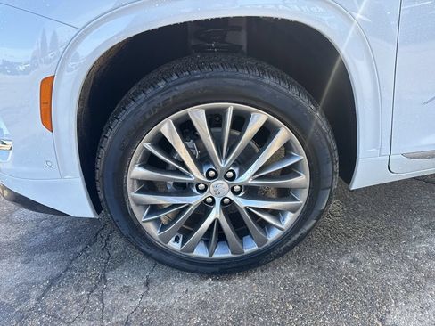 New 2026 Buick Enclave Avenir w/ Super Cruise Package AWD/4WD image 12