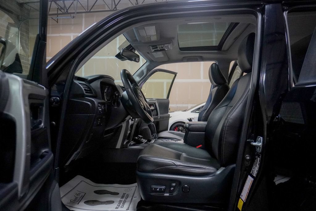 Used 2021 Toyota 4Runner SR5 Premium w/ Moonroof Package AWD/4WD image 10