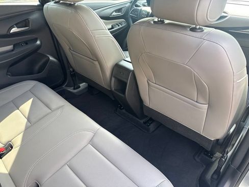 Used 2025 Buick Envista Avenir FWD image 14