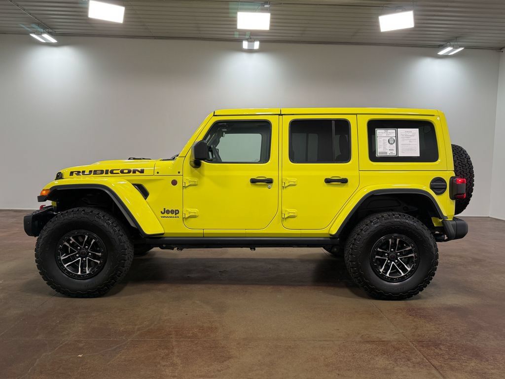 Used 2024 Jeep Wrangler Unlimited Rubicon AWD/4WD image 7