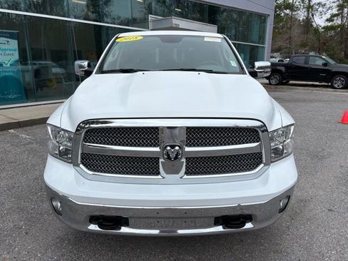 Used 2018 RAM 1500 SLT image 8