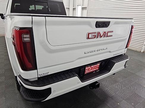 New 2026 GMC Sierra 2500 Denali w/ Denali Reserve Package image 7