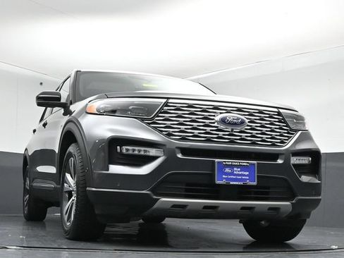 Used 2020 Ford Explorer Platinum w/ Premium Technology Package AWD/4WD image 40