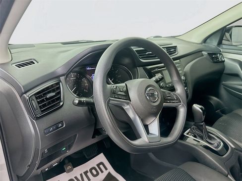 Used 2017 Nissan Rogue Sport S w/ S Appearance Package image 9