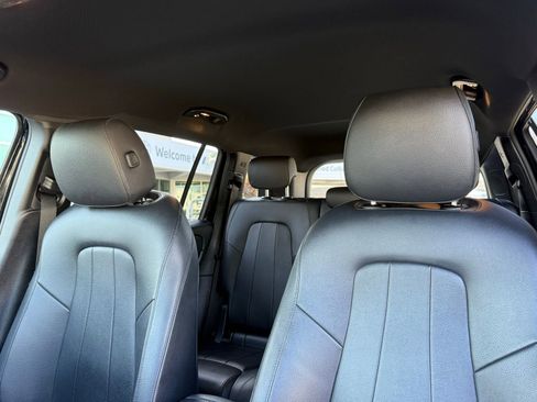 Used 2022 Mercedes-Benz GLB 250 4MATIC image 22