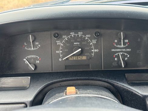 Used 1996 Ford Bronco Custom image 16