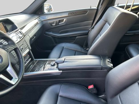 Used 2016 Mercedes-Benz E 350 Sedan image 24