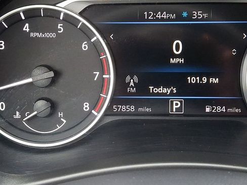 Used 2024 Nissan Sentra SV image 19