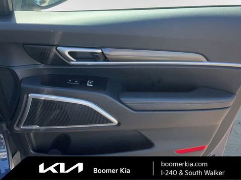 Certified 2025 Kia Telluride S image 10