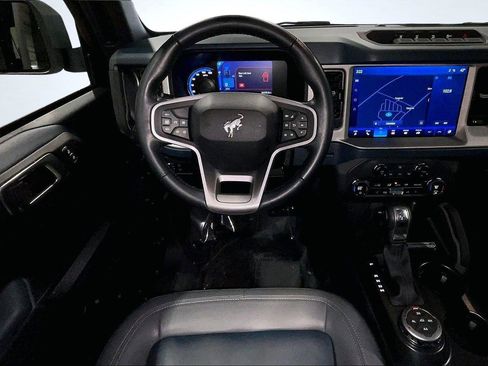 Used 2024 Ford Bronco Outer Banks w/ Sasquatch Package image 6