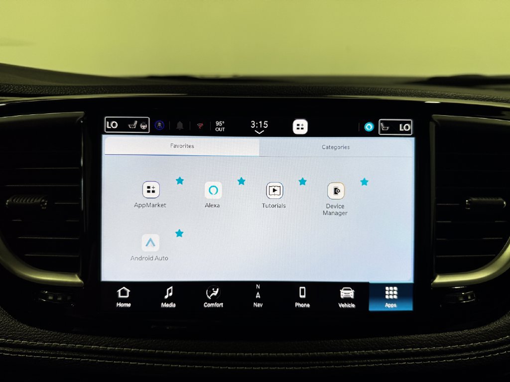 New 2027 Chrysler Pacifica Select w/ Family Tech Group AWD/4WD image 39