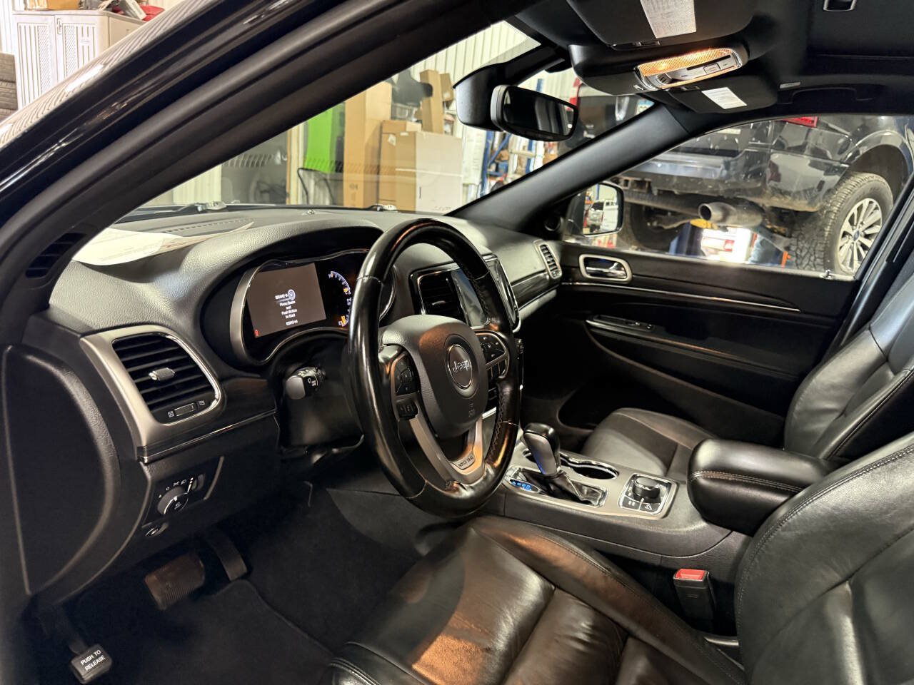 Used 2020 Jeep Grand Cherokee Limited AWD/4WD image 45
