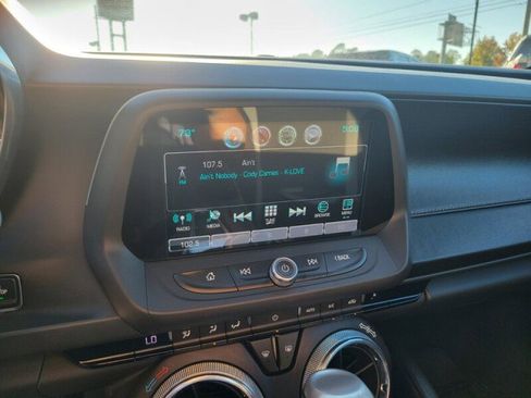 Used 2017 Chevrolet Camaro SS image 19