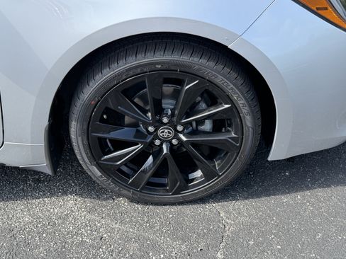 Used 2022 Toyota Corolla SE FWD image 4