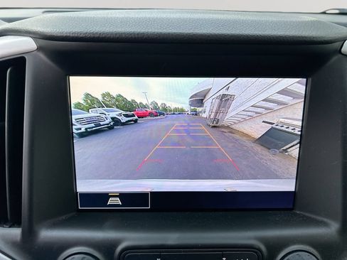 Used 2023 GMC Terrain SLT w/ Elevation Edition AWD/4WD image 18