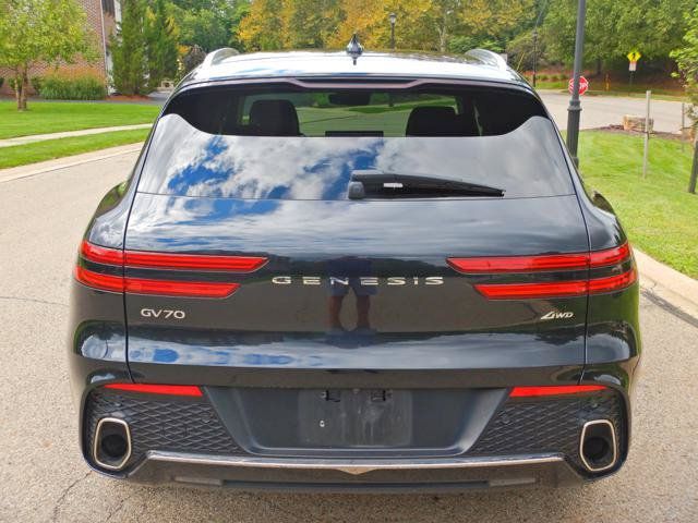 Used 2025 Genesis GV70 2.5T AWD/4WD image 9