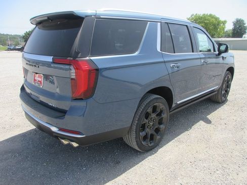 New 2026 GMC Yukon Denali w/ Denali Reserve Package AWD/4WD image 4