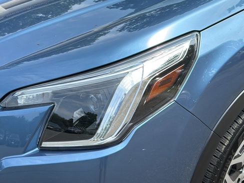 Certified 2023 Subaru Forester Premium AWD/4WD image 9