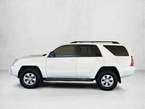 Used 2005 Toyota 4Runner SR5 image 2