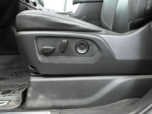 Used 2024 Chevrolet Silverado 2500 LTZ w/ LTZ Plus Package image 28