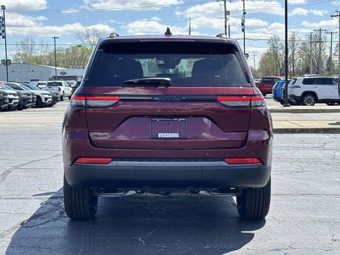 New 2026 Jeep Grand Cherokee Altitude AWD/4WD image 34