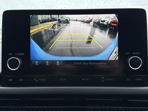 Used 2022 Honda Civic Sport image 8