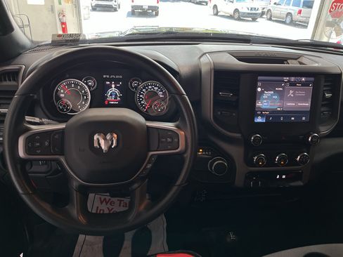 Used 2024 RAM 2500 Tradesman w/ Chrome Appearance Group AWD/4WD image 14