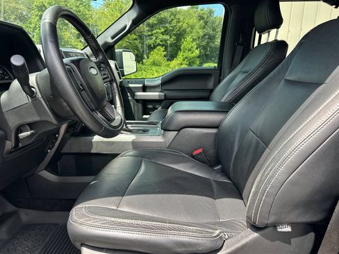 Used 2017 Ford F150 XLT w/ Equipment Group 302A Luxury AWD/4WD image 10