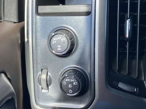 Used 2018 Chevrolet Silverado 1500 LT w/ All Star Edition image 13