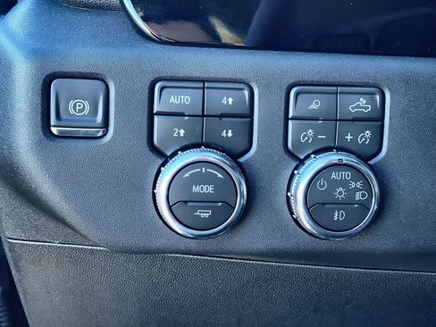 New 2026 GMC Sierra 2500 SLT w/ SLT Premium Package AWD/4WD image 27