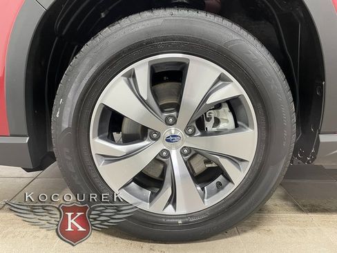 Used 2023 Subaru Ascent Premium w/ Convenience Package image 7